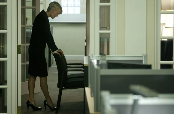 纸牌屋 版本，全面实施策略数据GM版_v8.941，专业级工具的综合介绍